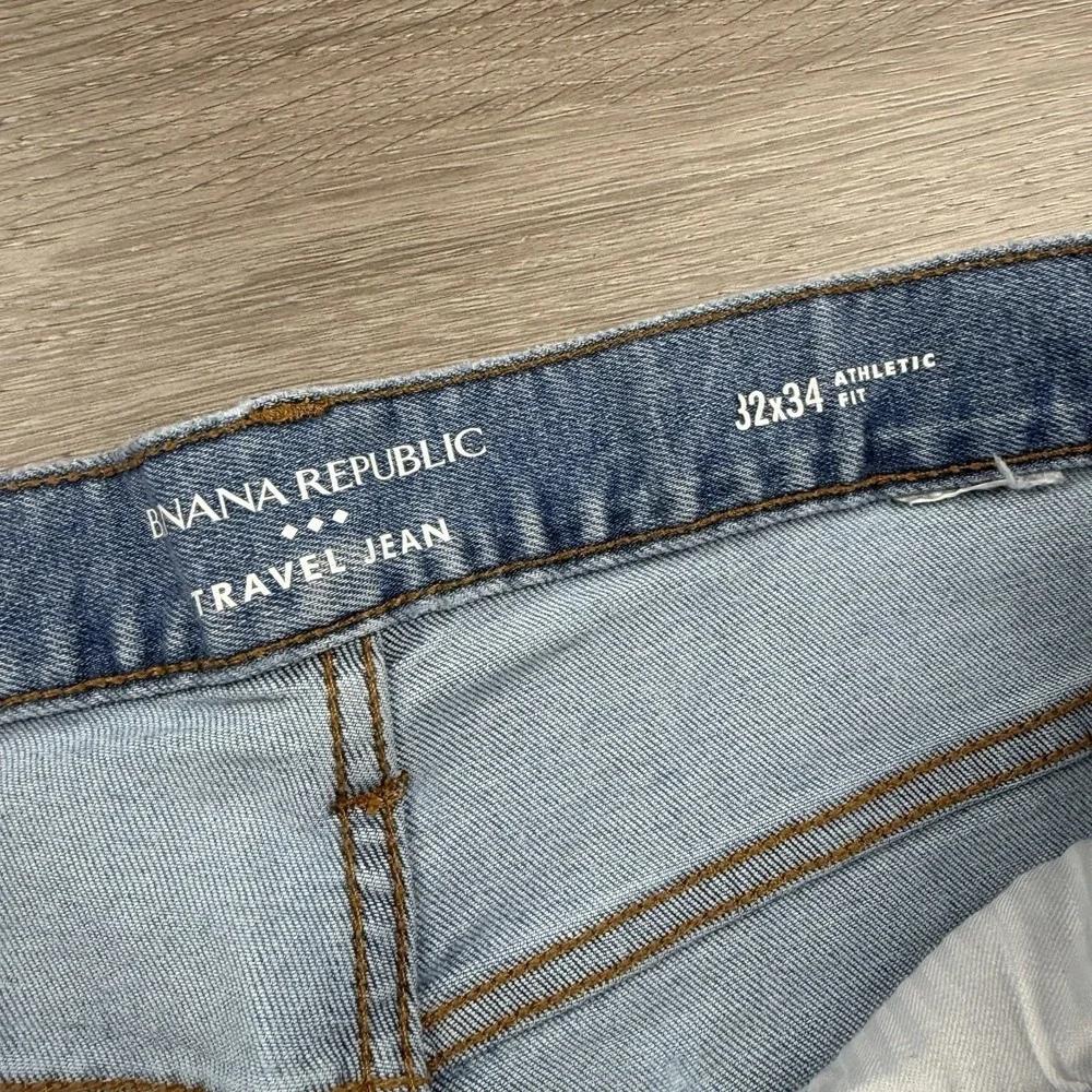 Banana Republic Men's Athletic Fit Travel Jeans Blue Fits 32x31.5